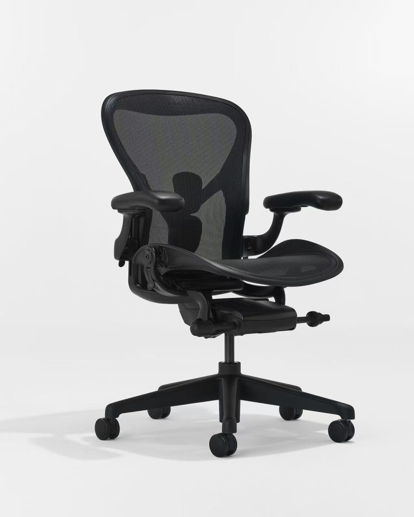 Aeron Remastered Black Onyx