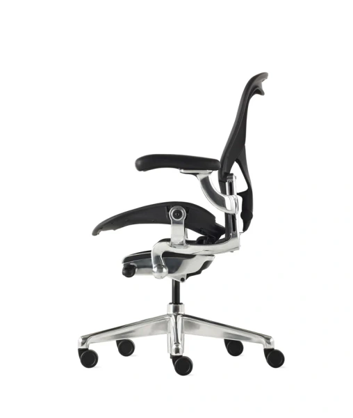 Кресло Herman Miller Aeron Black Onyx / Polished Aluminum, размер B