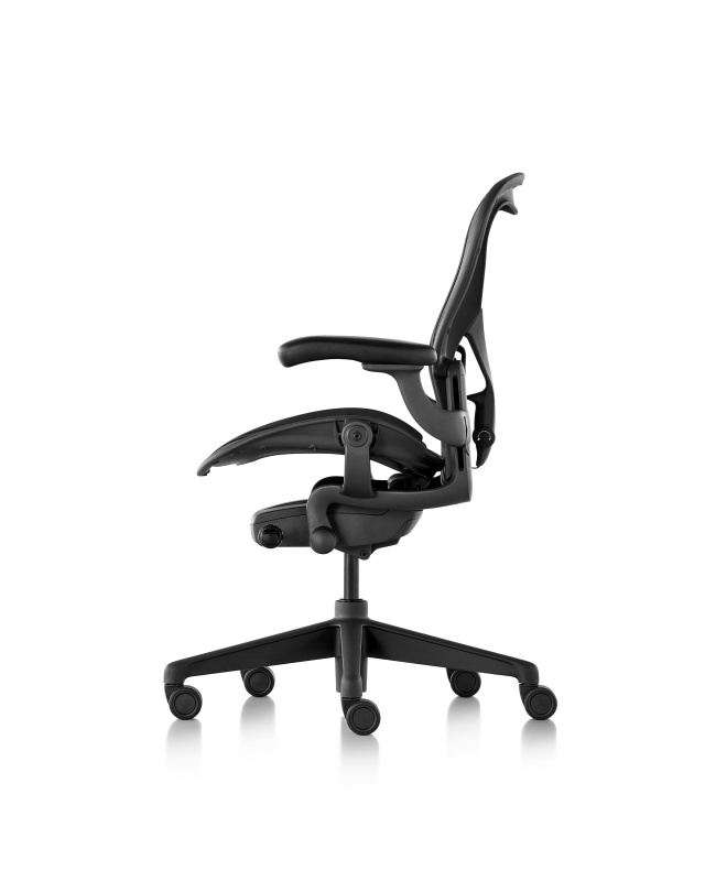 Кресло Herman Miller Aeron Graphite, размер B